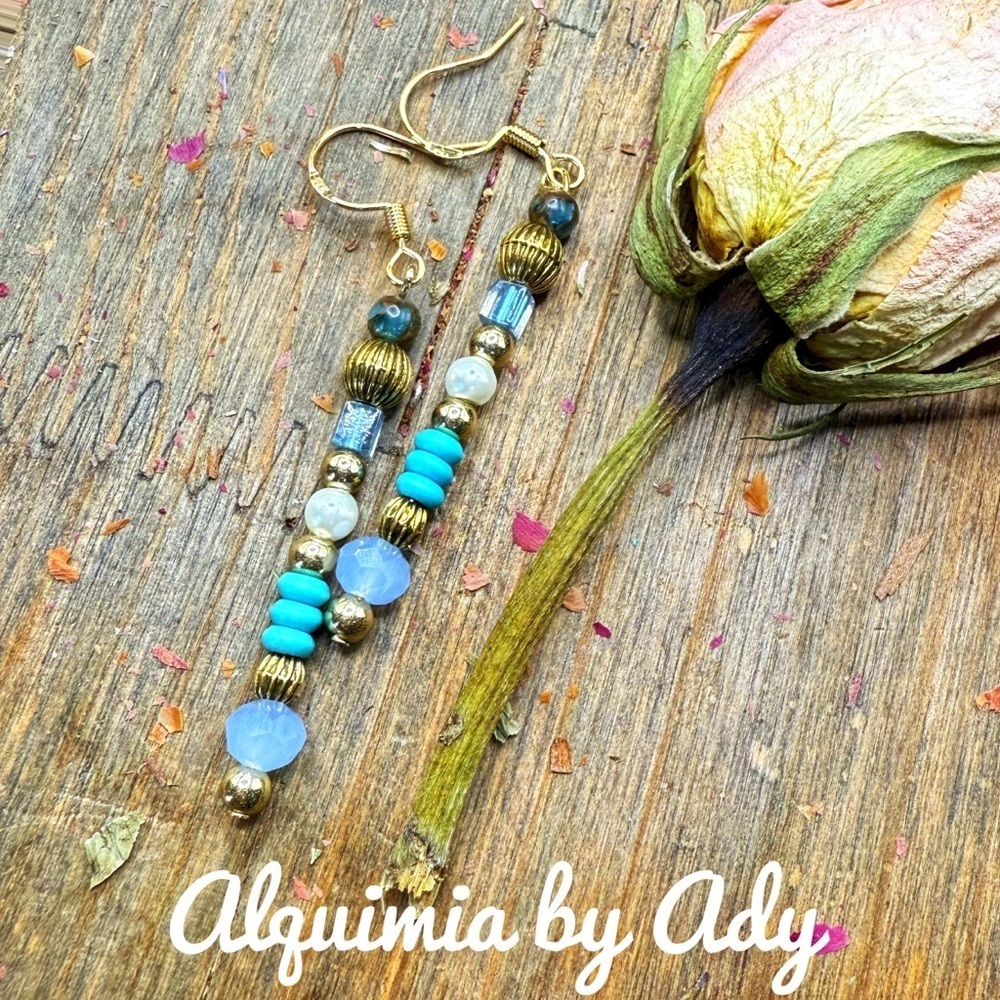 Turquoise vintage bohemian gold earrings.